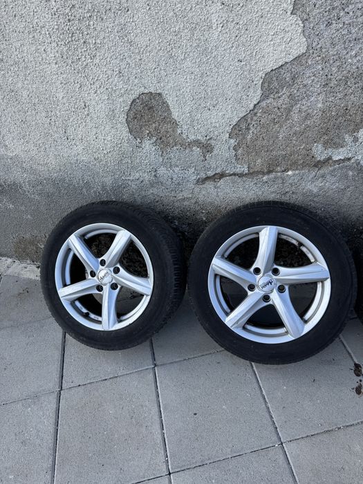 Джанти с летни гуми 5х114,3 16 205/55/16