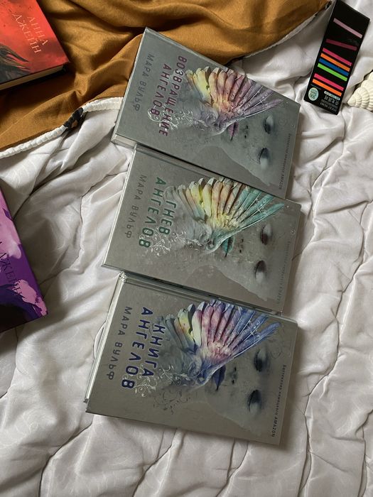 Продам книги новые