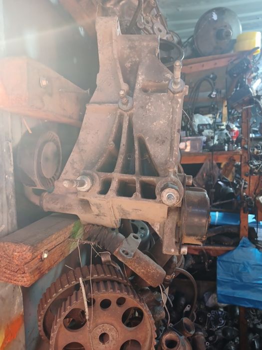 Кронштейн Фольксваген В3