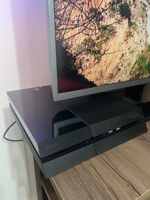 PS4 Playstation 4 normal 512gb 2 manete 7 jocuri