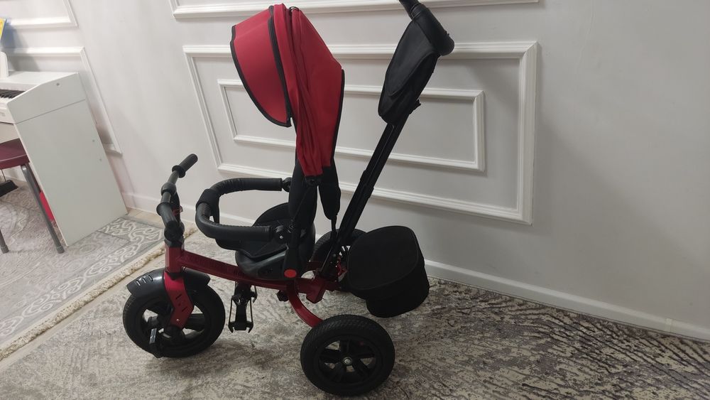 Продам велосипед с родительской ручкой