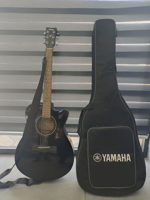 Гитара Yamaha FS100C