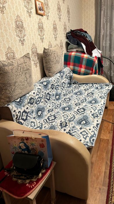 Диван в хорошем состоянии