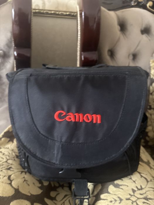 Фотоаппарат  CANON EOS 600D