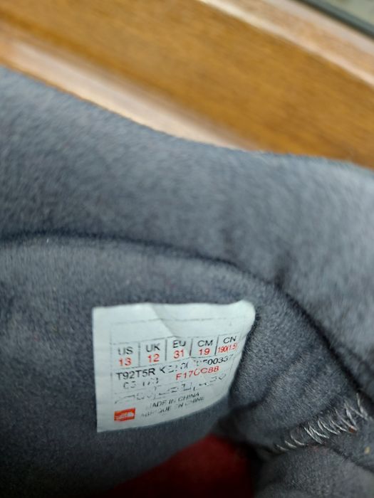 Vând ghete copii The North  Face mărimea 31