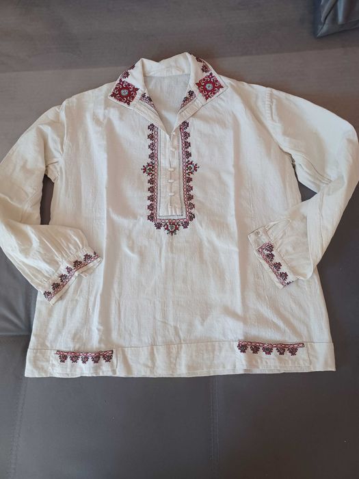 Автентична женска народна носия