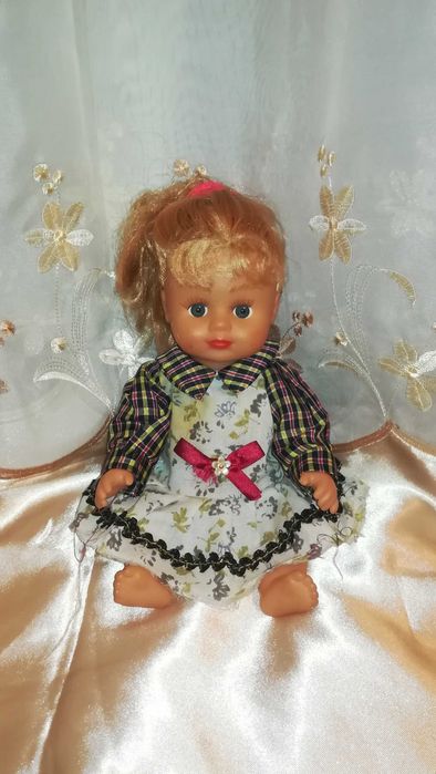 продается Кукла игрушки