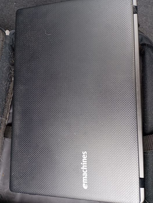 ACER eMachines E732 с Windows 7