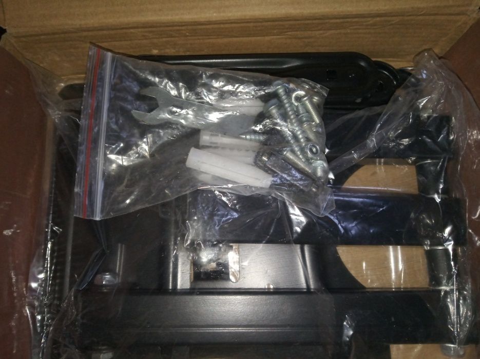 Универсална Стойка за Телевизор 14-42inch въртяща