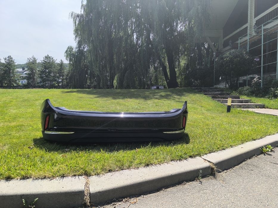 Продам бампер задний на Hongqi