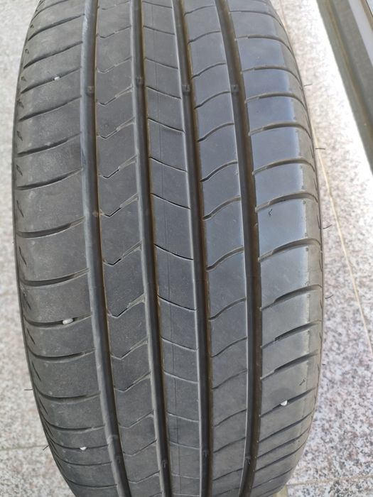 Anvelope kumho ecsta HS51 215/55 R18