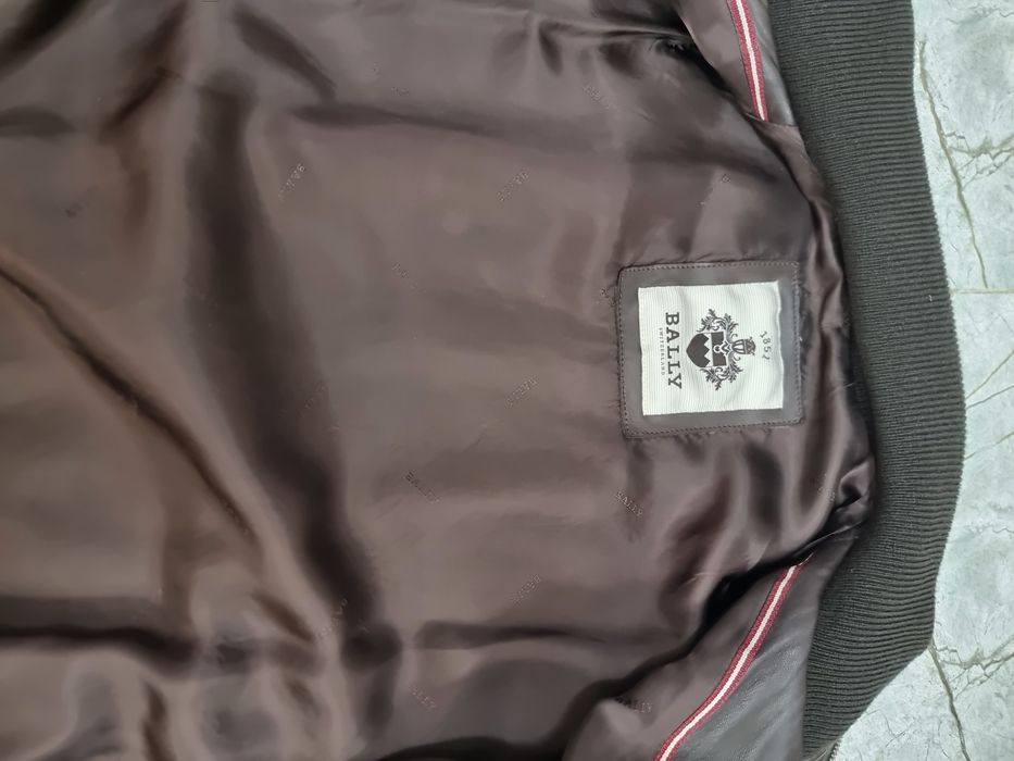 Bally кожаная куртка-бомбер оригинал L/XL