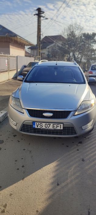 Vând Ford Mondeo