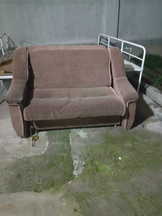 Mebel va tv sotaman srochna