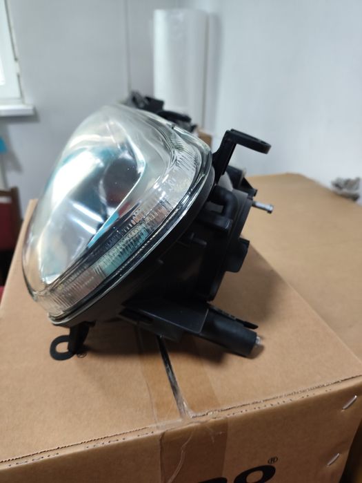 Раф 4 фара Тайвань депо