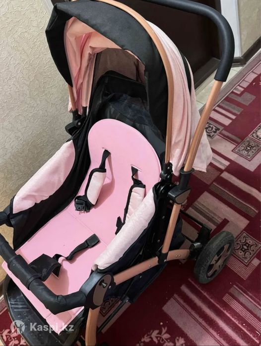 Коляска прогулочная