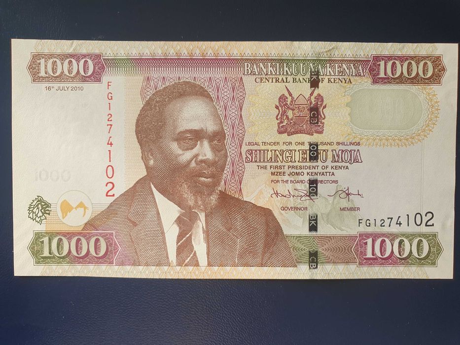 Лот шилинги Кения 2010 год.