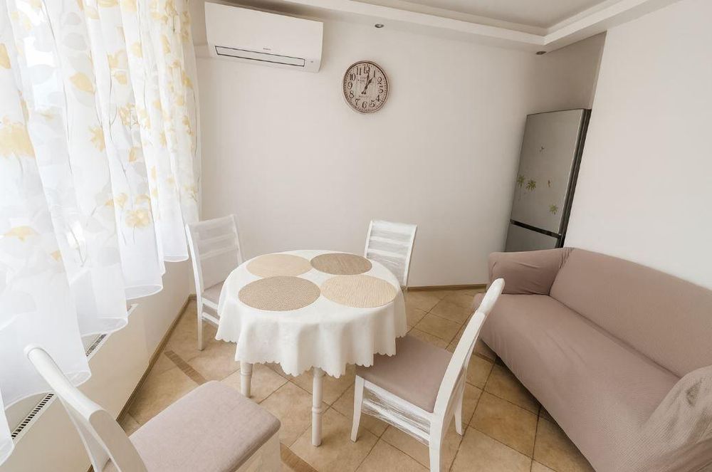 Тристаен апартамент в района на Чайка!