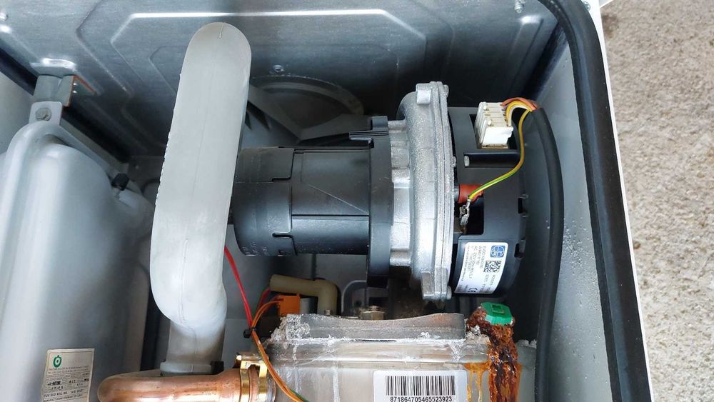 Depozit piese s.h. BUDERUS LOGAMAX U062 - 24 k.