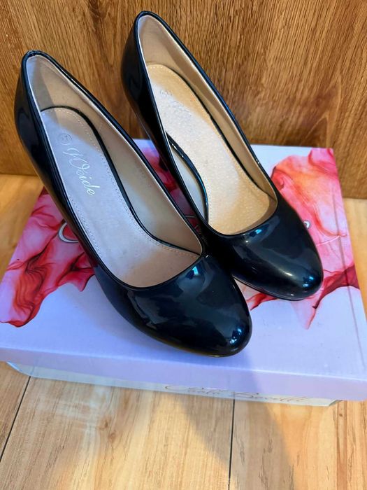 Официални обувки номер 37 - ток 8см