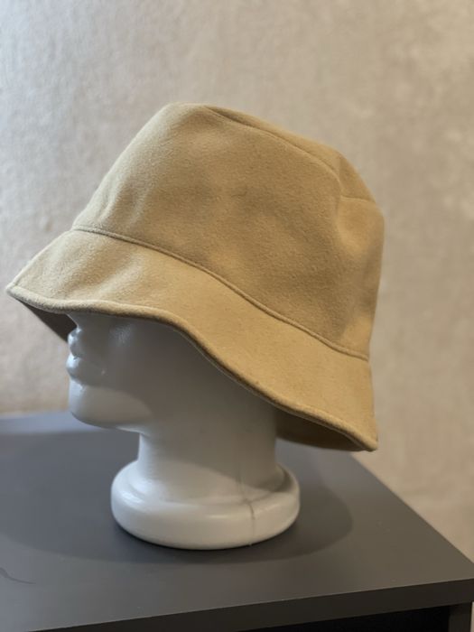 Шапки , палантины , платки ,