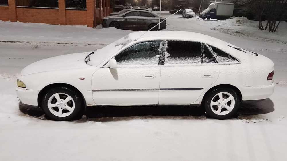 Продам машину Митсубиси галант