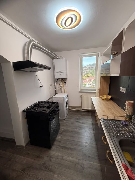Închiriez apartament 2 camere renovat in 2026