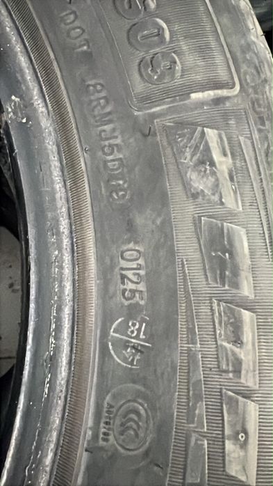 Авто шины 235/60R18 (4шт)