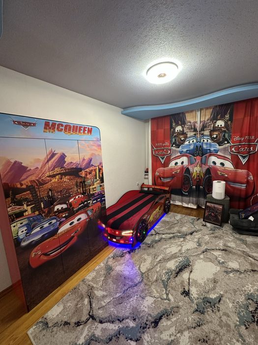 bolalar krovati va shkaf