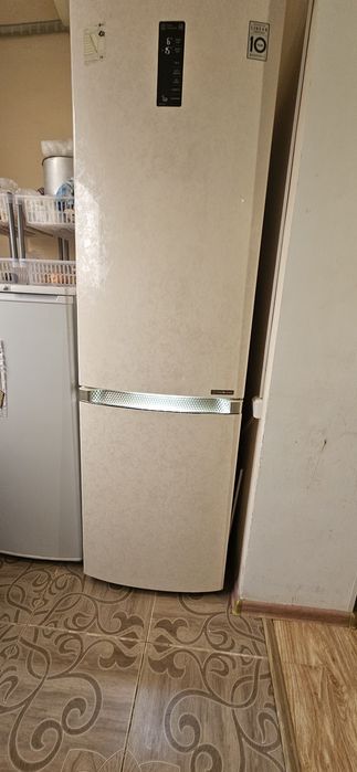 Холодильник продам