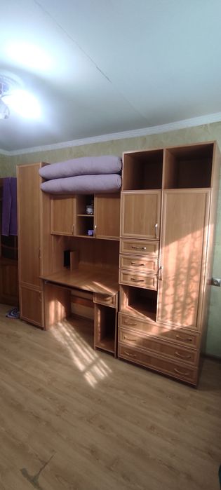 Продам стенку со шкафом