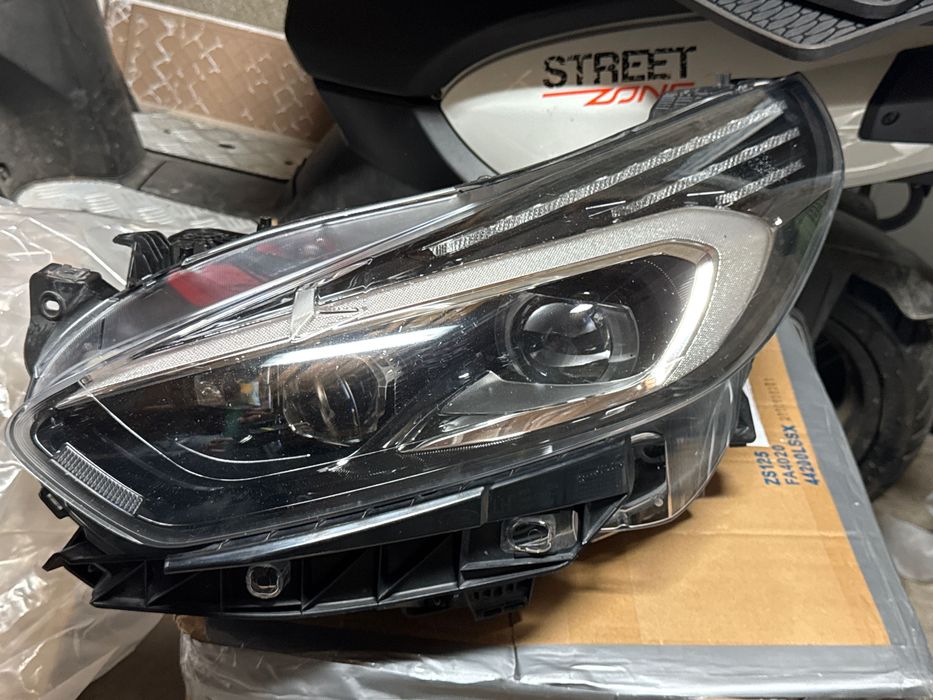 Фар за Форд Галакси