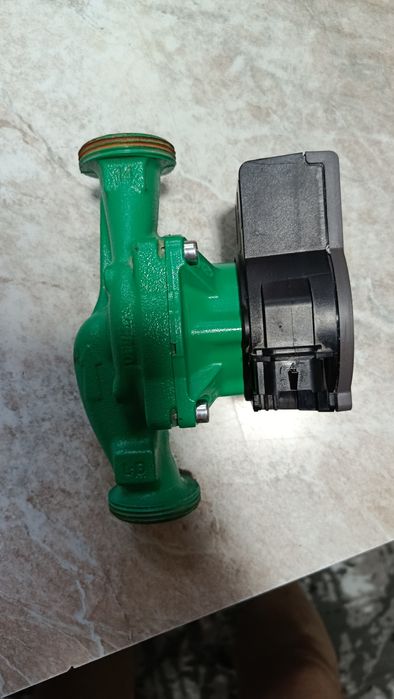 Продам циркуляционный насос бу рабояий