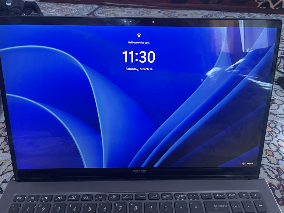 Asus Zenbook flip 360 gradus