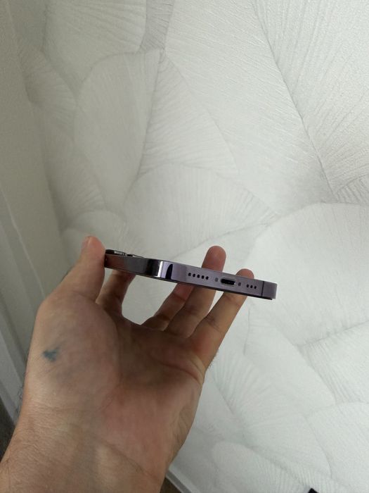 Продам iphone 14pro 256 Purple