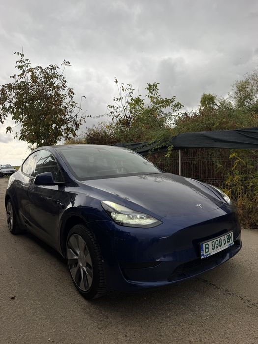 TESLA Model Y 2023 — imagine 2