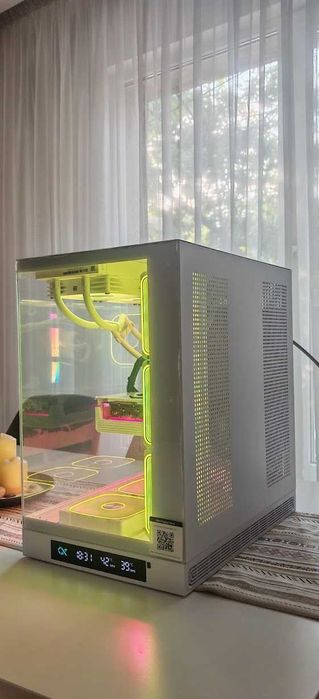 Мощно ТОП Геймърско PC Ryzen 7 9800X3D/64Gb Corsair/1.5TB SSD/RX 9070XT 16Gb/WiFi&BT/Гаранция