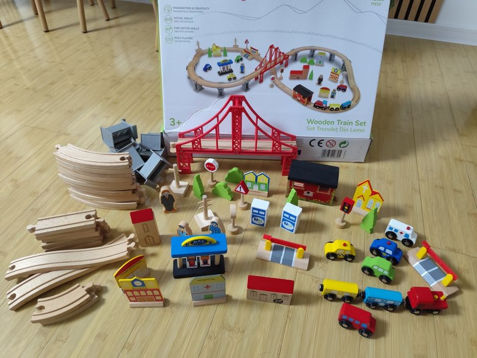 Set trenulet + parcare din lemn