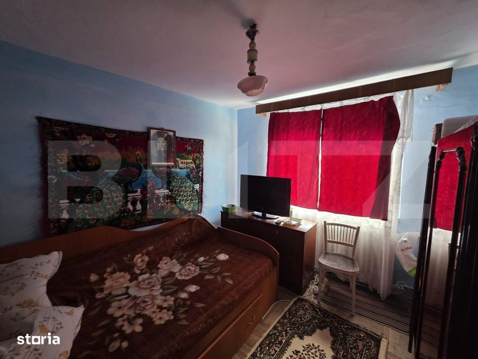 Apartament 3 camere, semidecomandat, 47 m2, zona M40