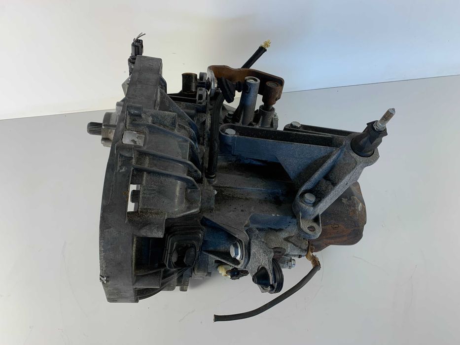 Скоростна кутия Dacia Sandero Logan Lodgy 1.4i 1.6i  К7МF7