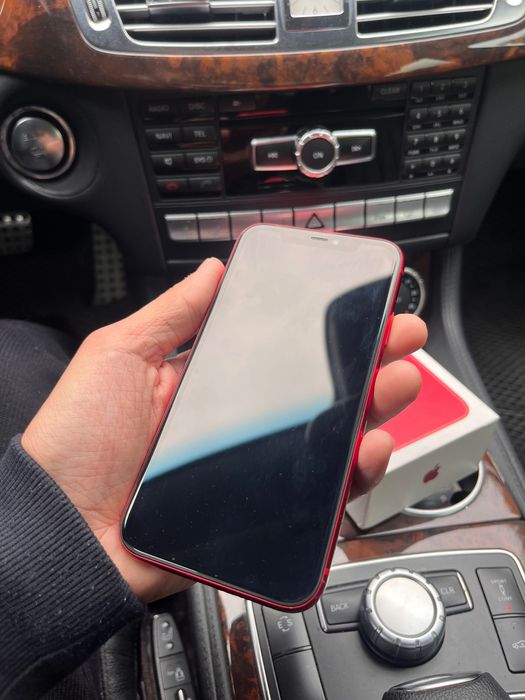 Продам iPhone 11 128 Gb айфон 11