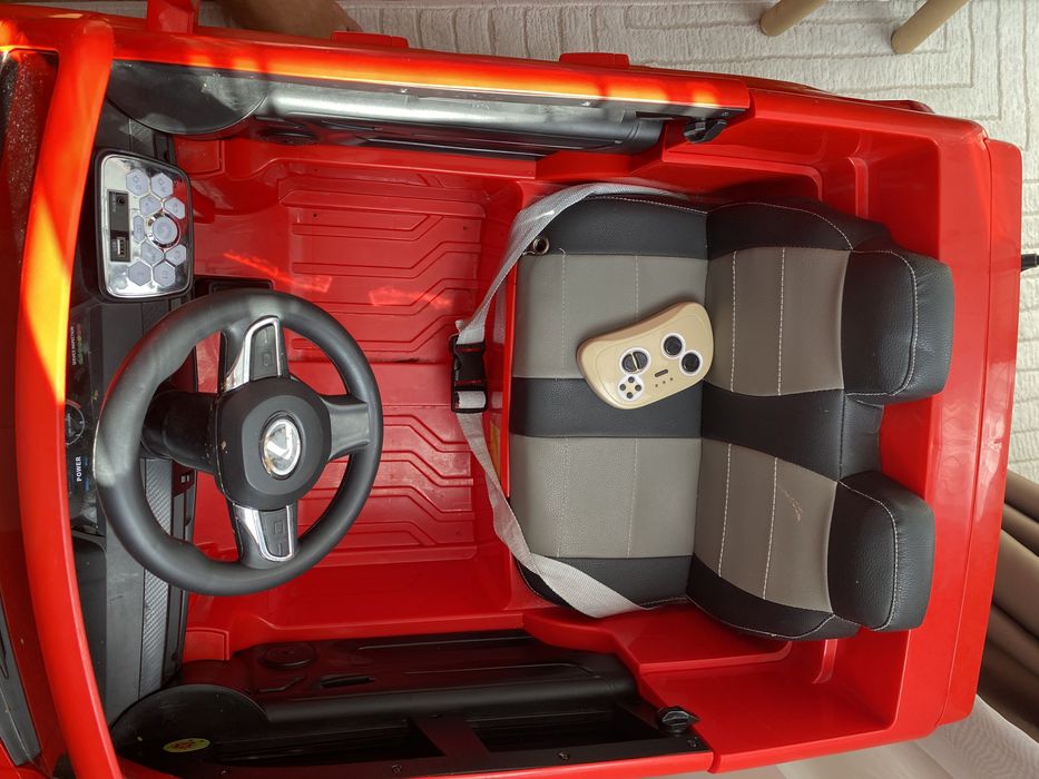 продам игрушечную машину