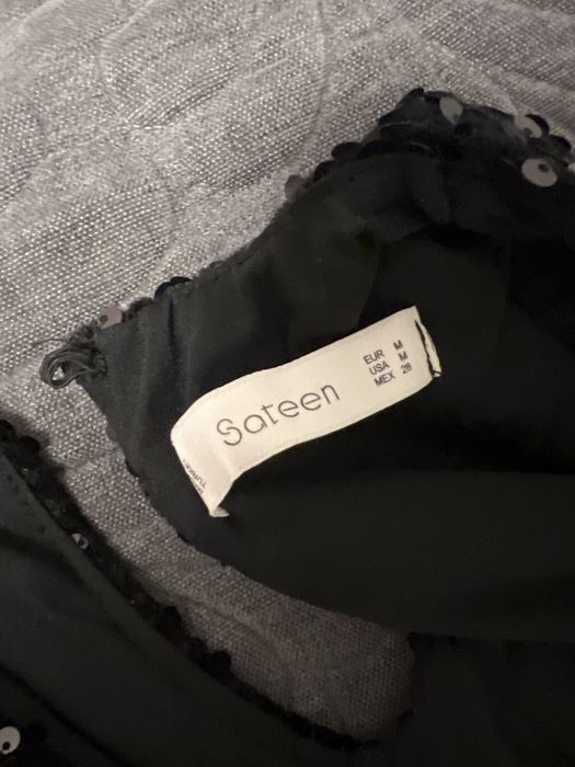 Комбинезон с пайетками