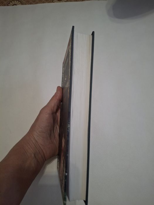 Продам литературные книги. Новые.