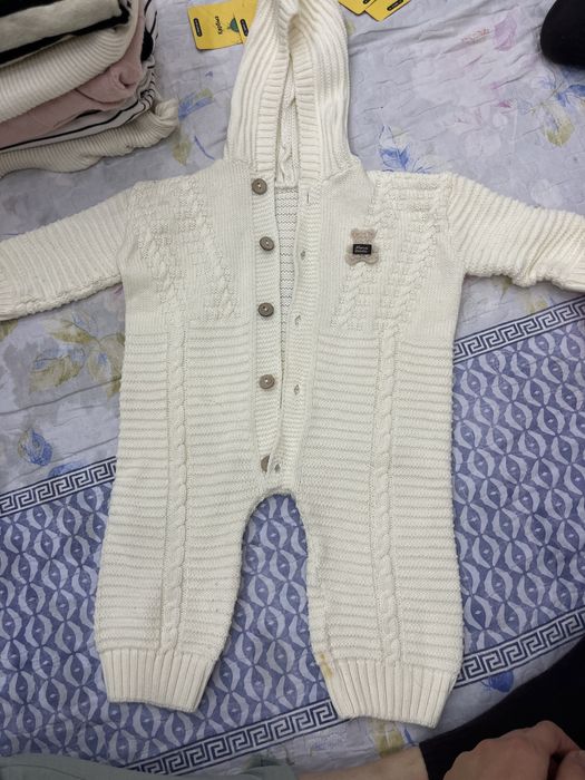 Продам детские комбинезоны