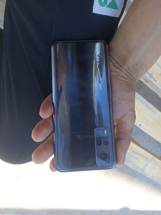 vivo Y31  xotira 64