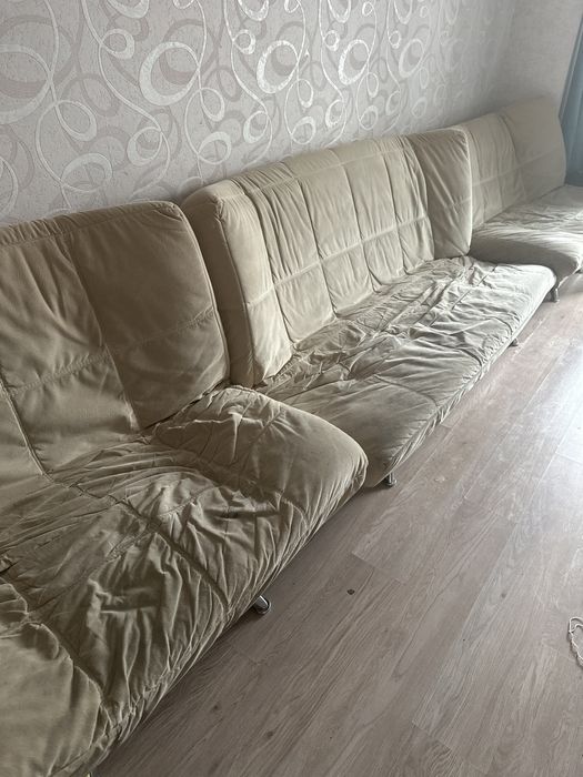 Диван и два кресла