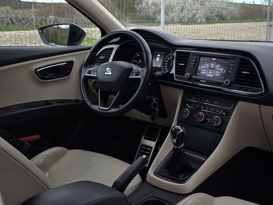 Seat Leon / Lane / HighBeam Assist / Piele / Led