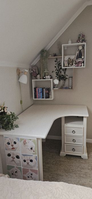 Продам угловой письменный стол