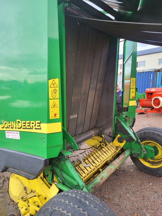 Профессиональный Пресс подборщик John Deere 582